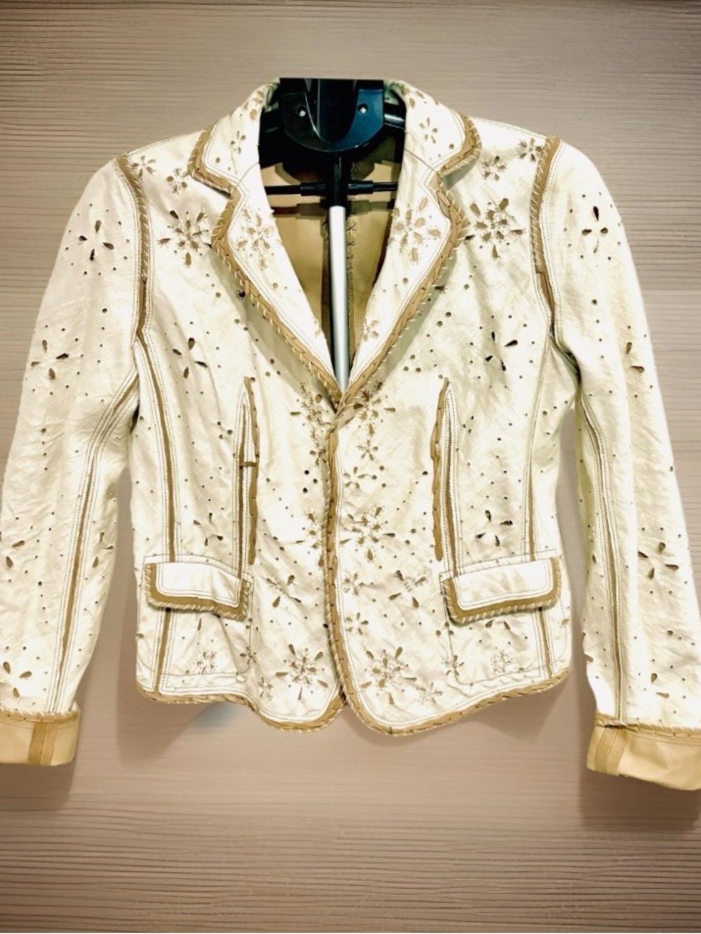 Elie Tahari Cream Cut Out Distressed Embroidered Blazer